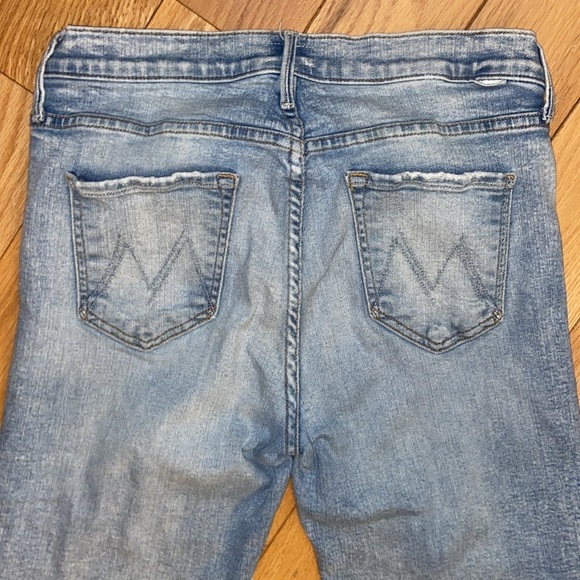 MOTHER The Mid Rise Dazzler in Marrakesh Nights
Size 29
Preloved - Picture 8 of 13